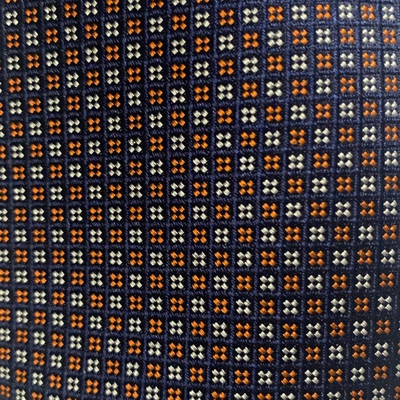 Tommy Hilfiger Navy tie Brand new w/ tags - Picture 3 of 5